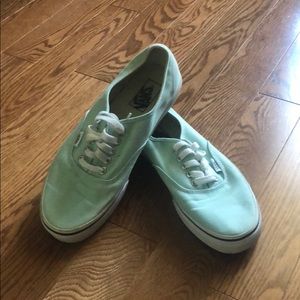 Women’s Vans size 10